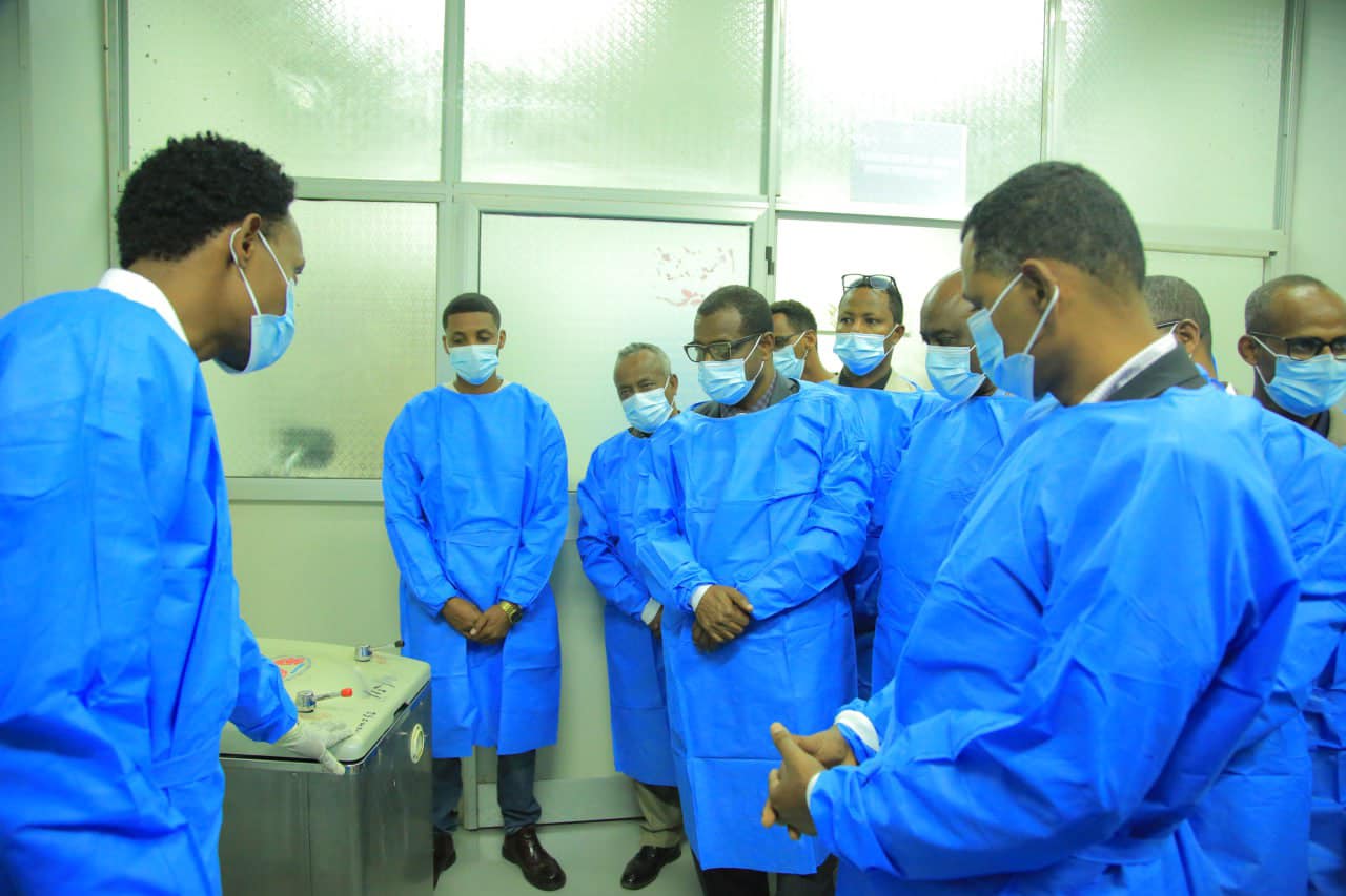 Hospitaalli Kompireensiivii Ispeeshaalayizidii Yuunivarsiitii Wallaggaa tajaajila (Hemo Dialysis)Miicaa Dhiigaa fi kutaa qorannoo maalummaa,amaloota baakteeriyaa fi duubdeebii qorichoota farra baakteeriyaa Guyyaa Har’aa eebbisiisuun ifatti tajaajila eegal